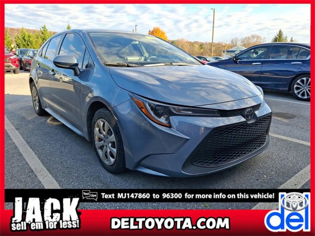 Used 2021 Toyota Corolla LE Sedan