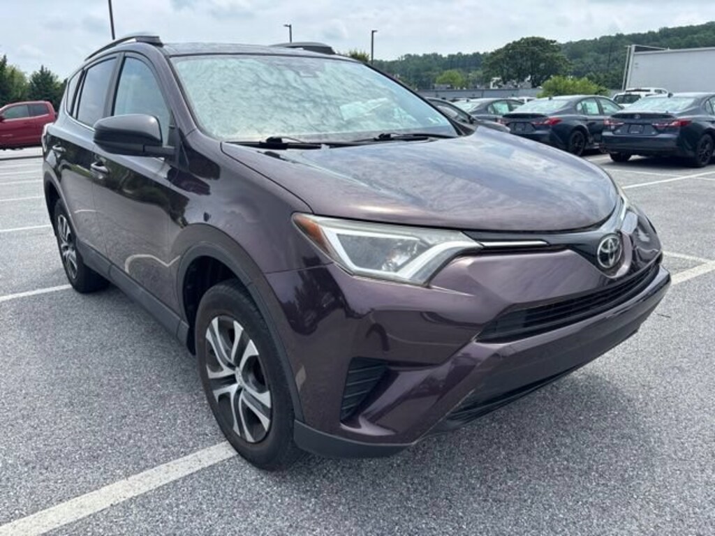 Used 2017 Toyota RAV4 LE SUV