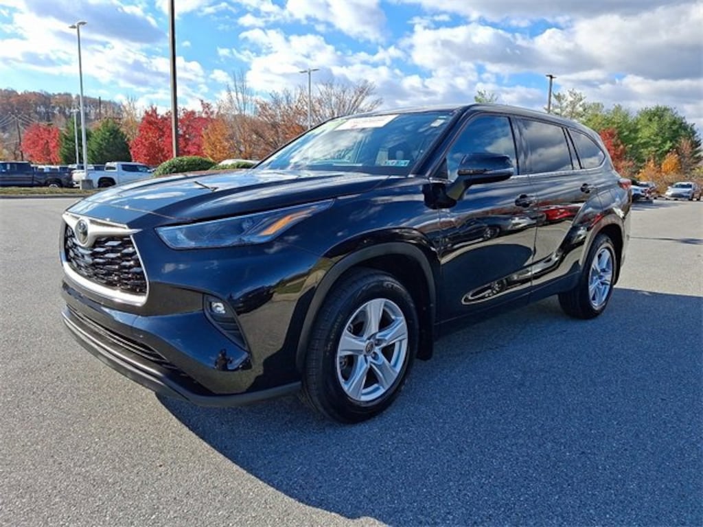 Certified 2022 Toyota Highlander LE SUV