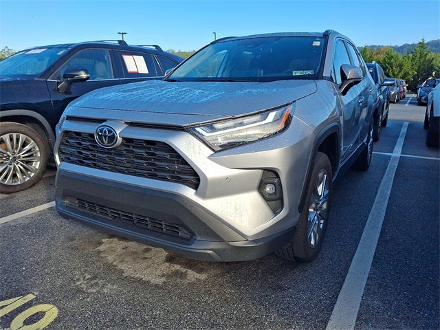 2025 Toyota RAV4 XLE Premium photo 2