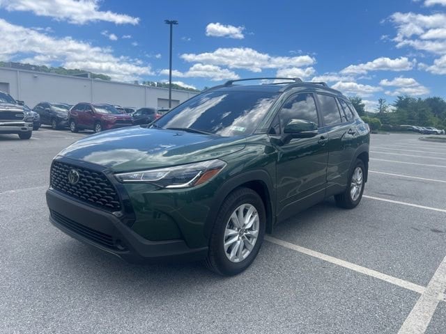 2024 Toyota Corolla Cross LE AWD's photo