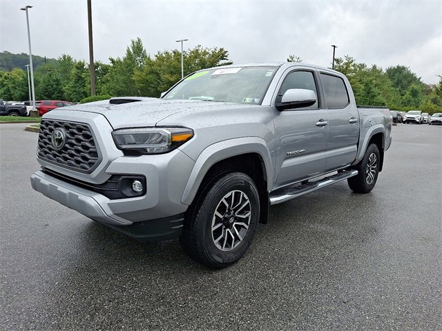2023 Toyota Tacoma TRD Sport photo 3