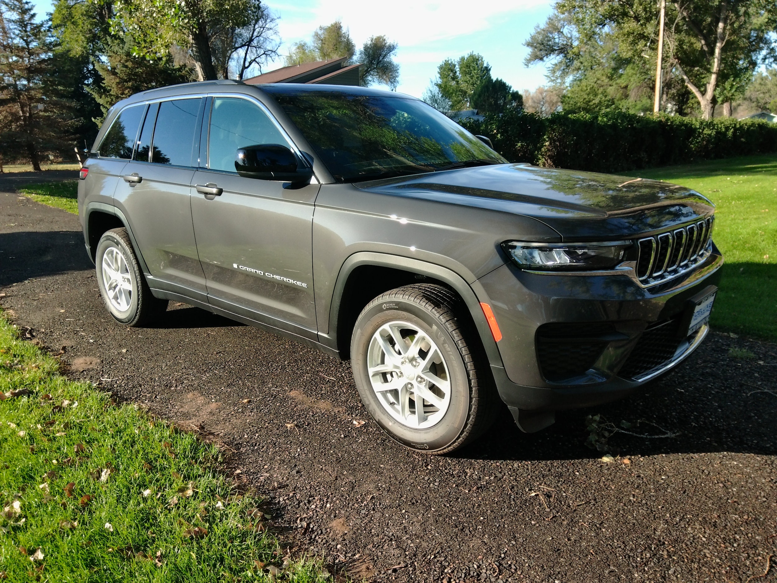 2026 Jeep Grand Cherokee Laredo