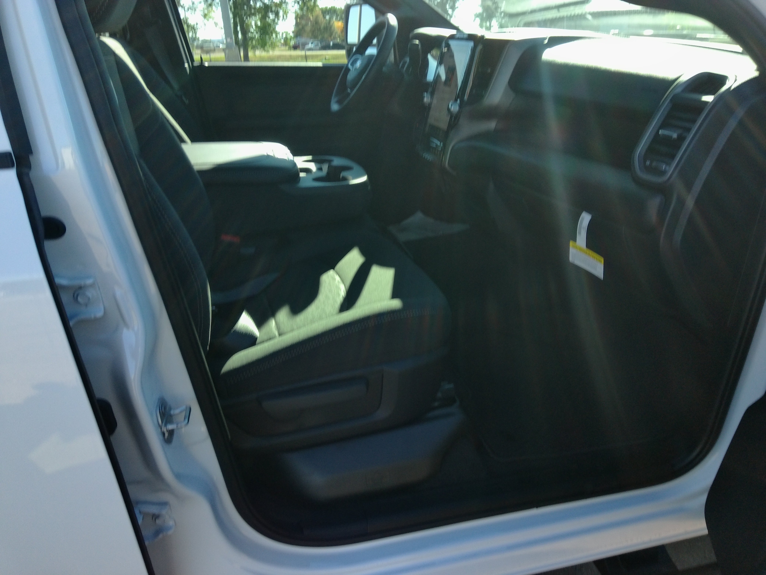2026 RAM 3500 Tradesman - Photo 14