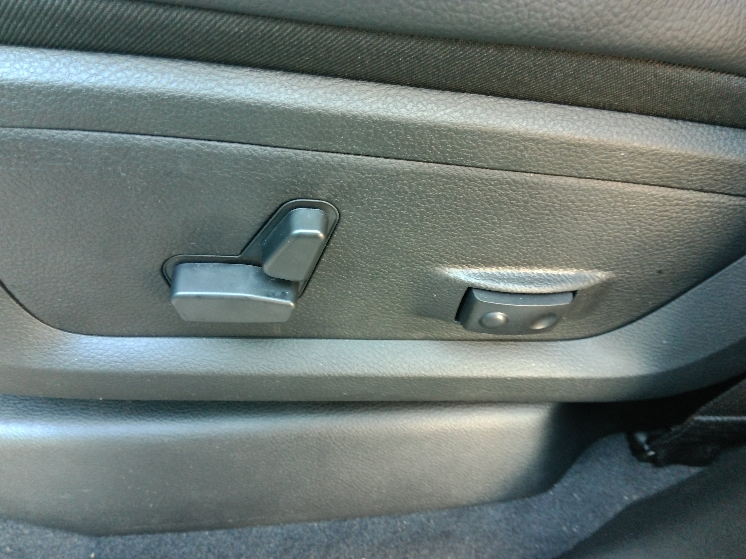 2026 RAM 3500 Laramie - Photo 15