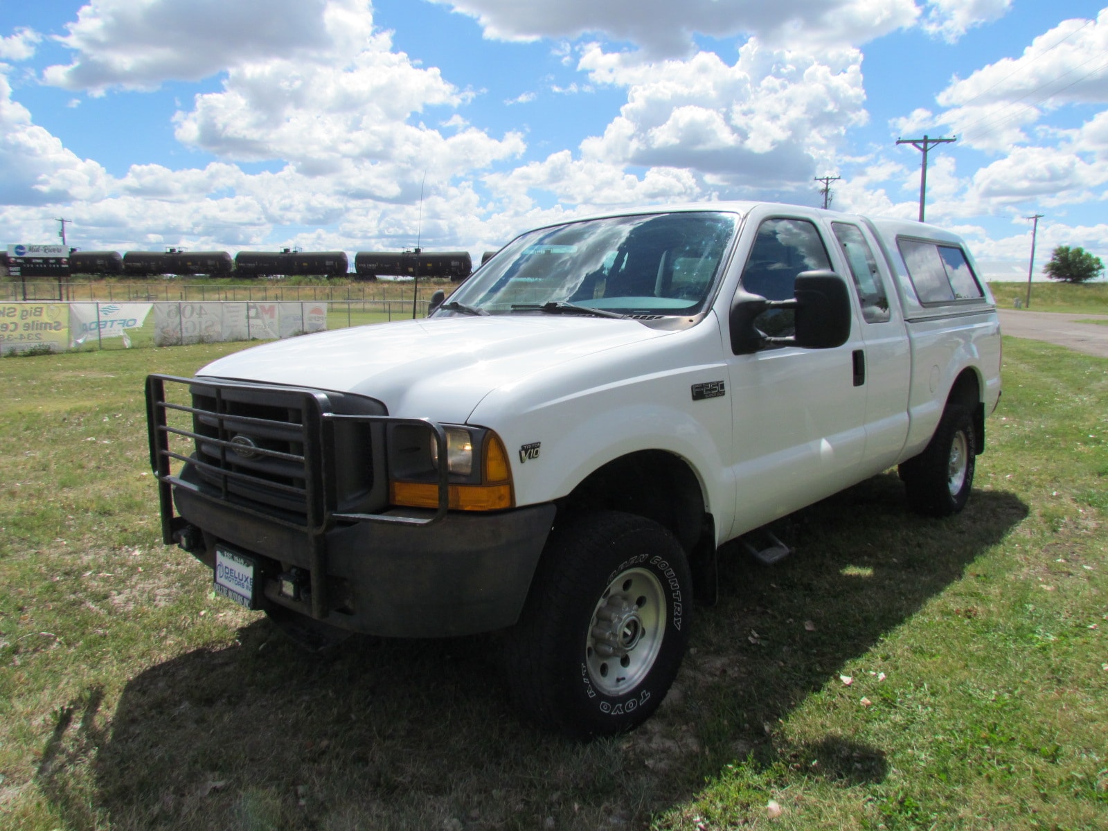 Used 2000 Ford F-250 Super Duty XL with VIN 1FTNX21S8YEA56697 for sale in Miles City, MT