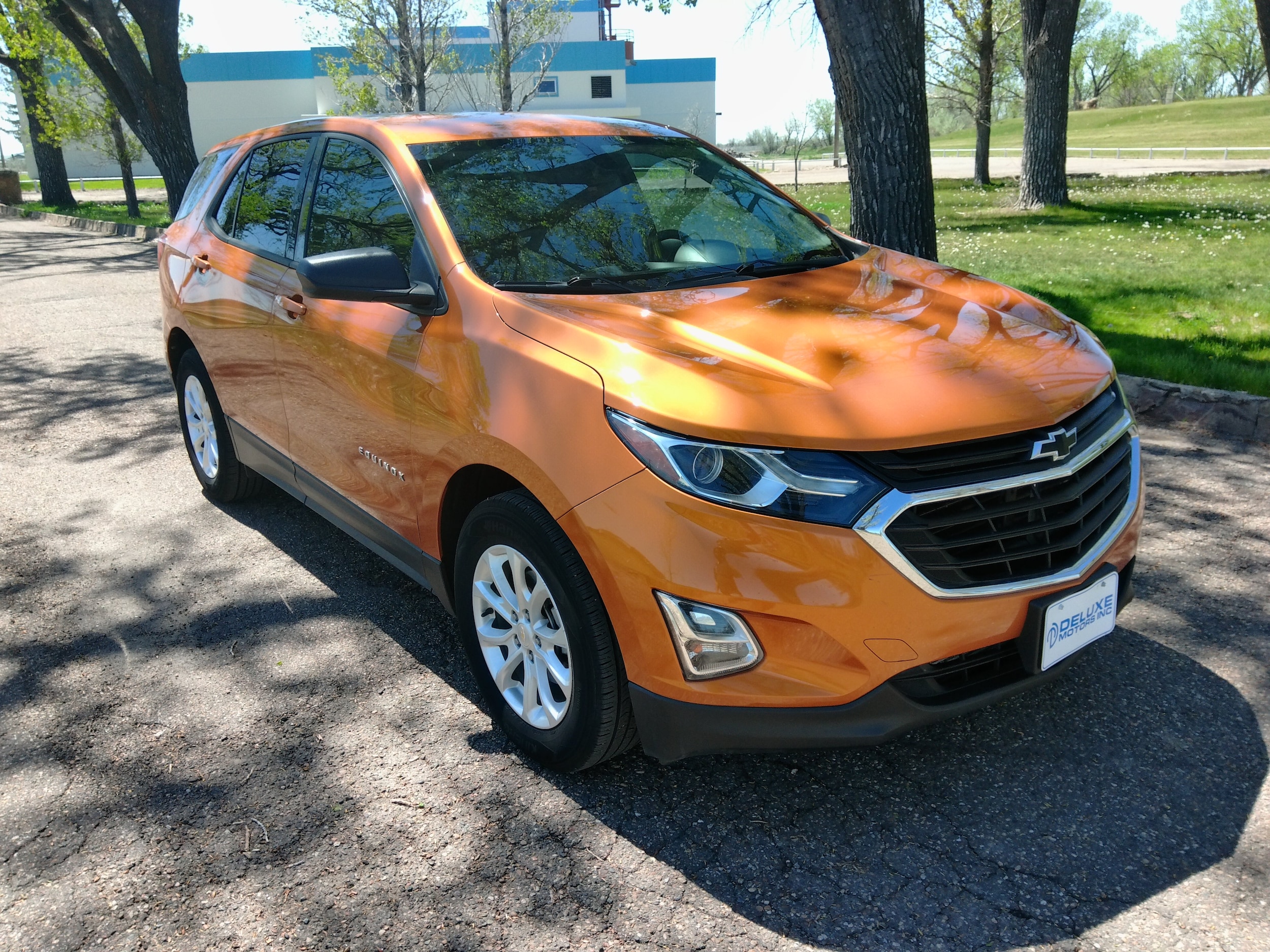 Used 2018 Chevrolet Equinox LS with VIN 2GNAXREV6J6170131 for sale in Miles City, MT