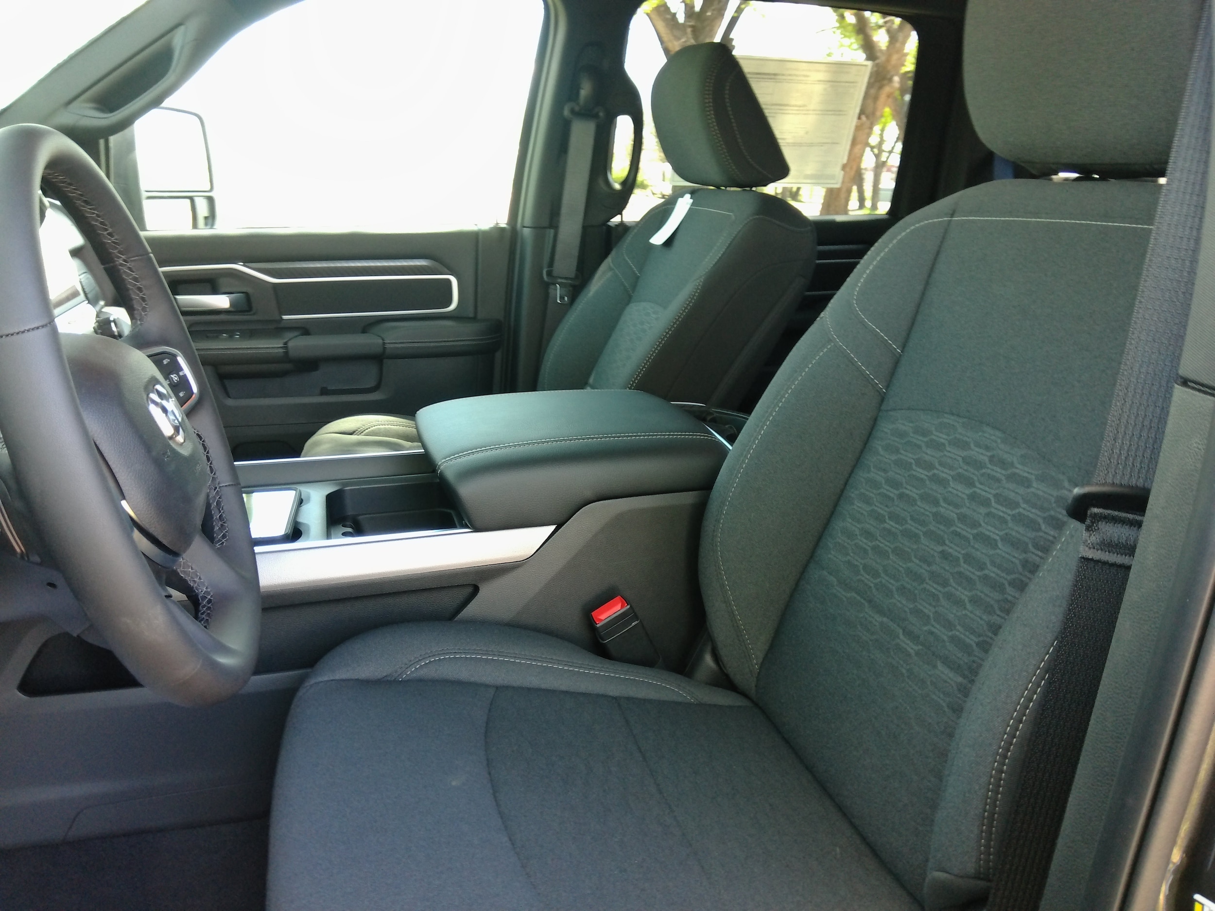 2026 RAM 3500 Big Horn - Photo 18