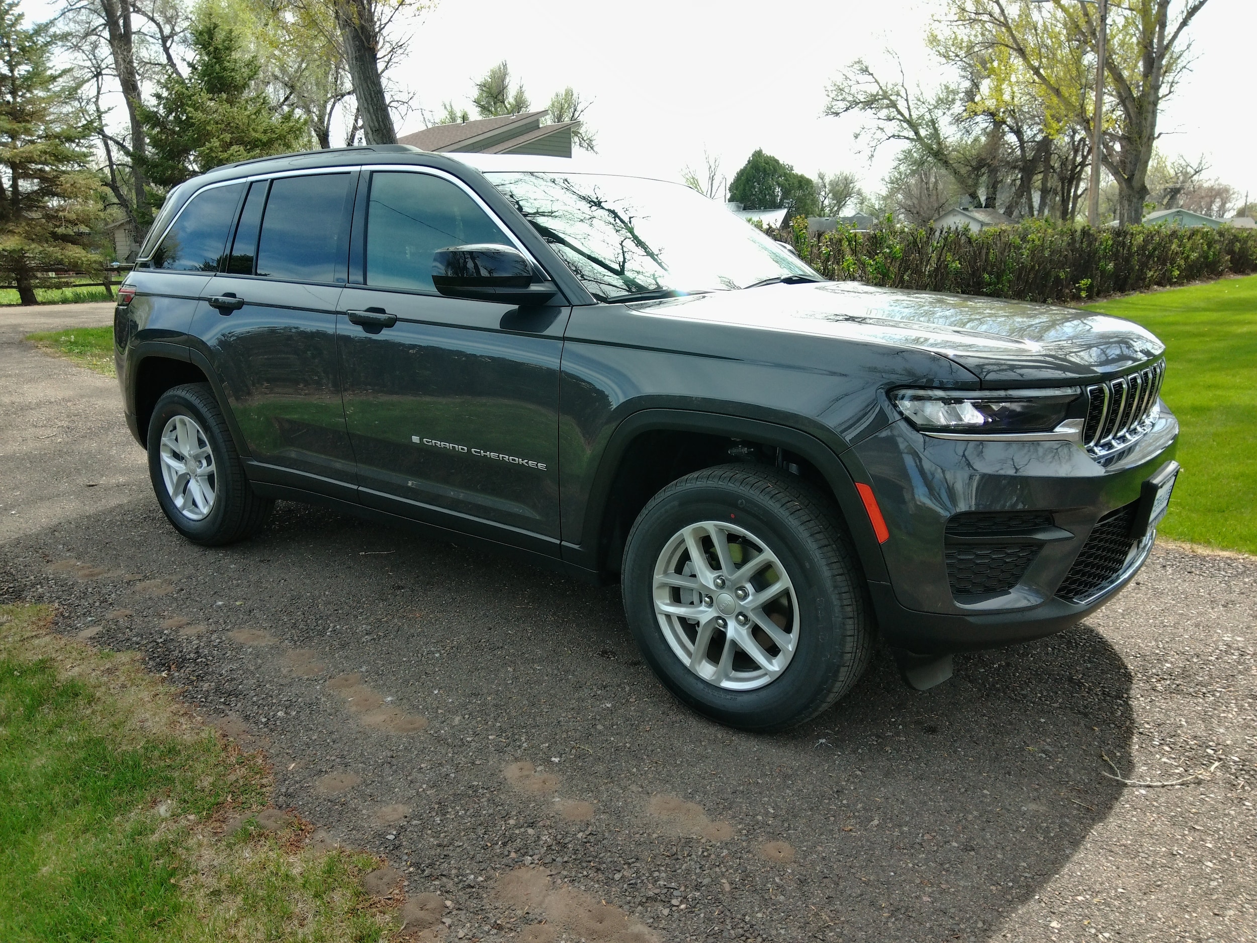 2026 Jeep Grand Cherokee Laredo X 4x4's photo