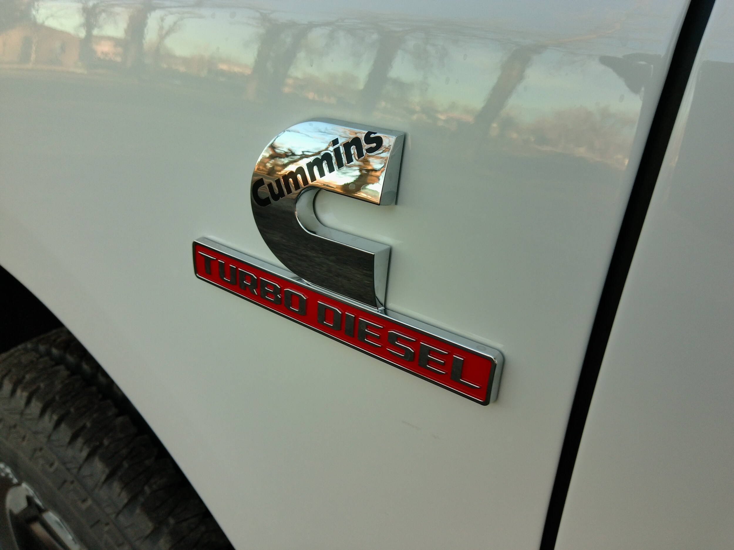 2026 RAM 3500 Laramie - Photo 8