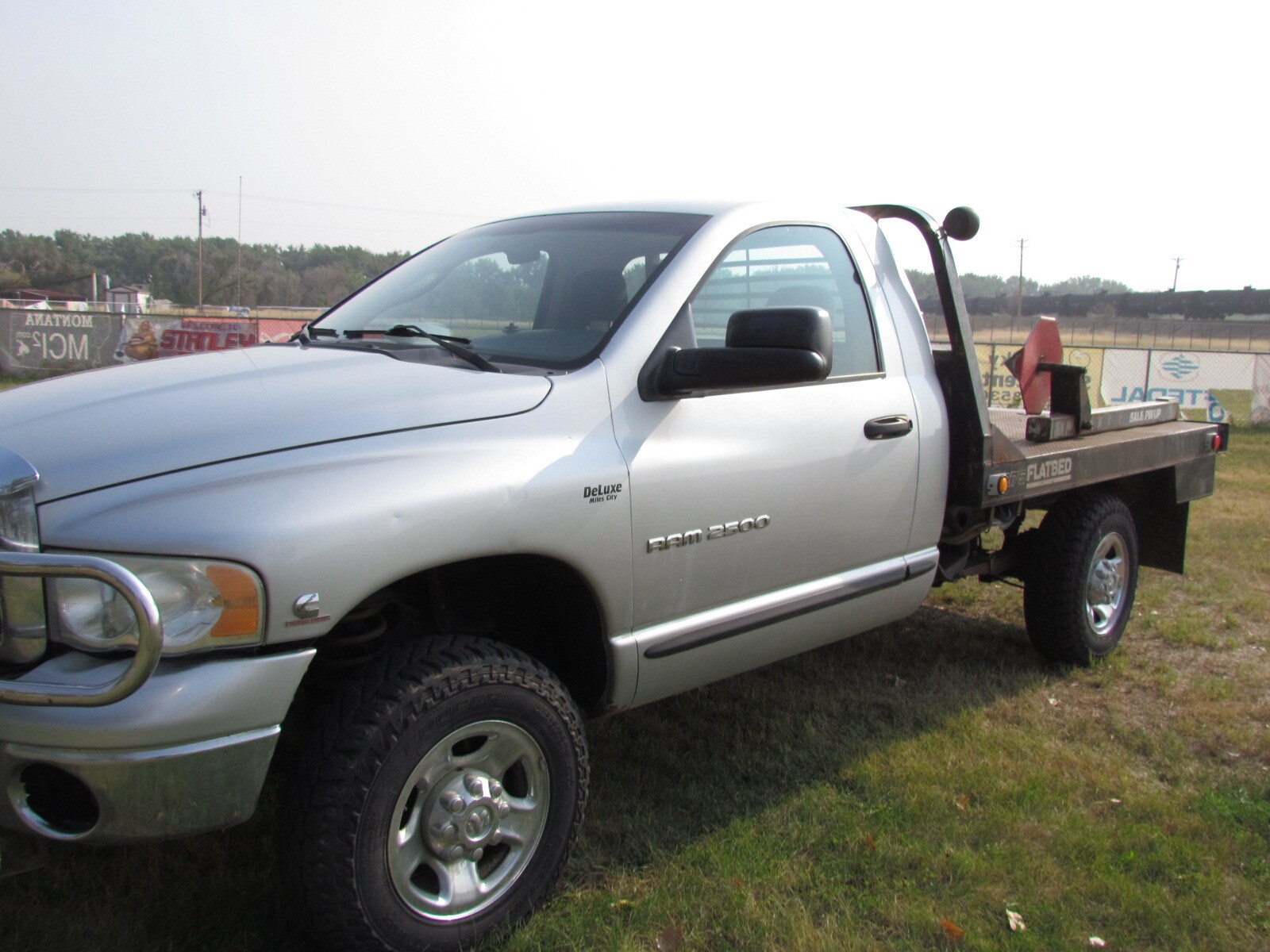 2004 Dodge Ram SLT Laramie photo 3