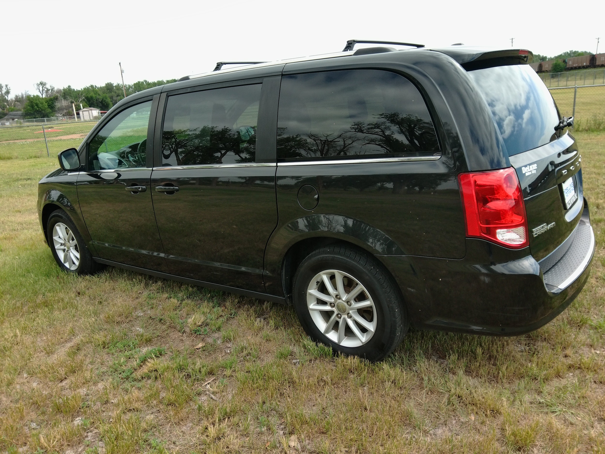 Used 2019 Dodge Grand Caravan SXT with VIN 2C4RDGCG1KR725287 for sale in Miles City, MT