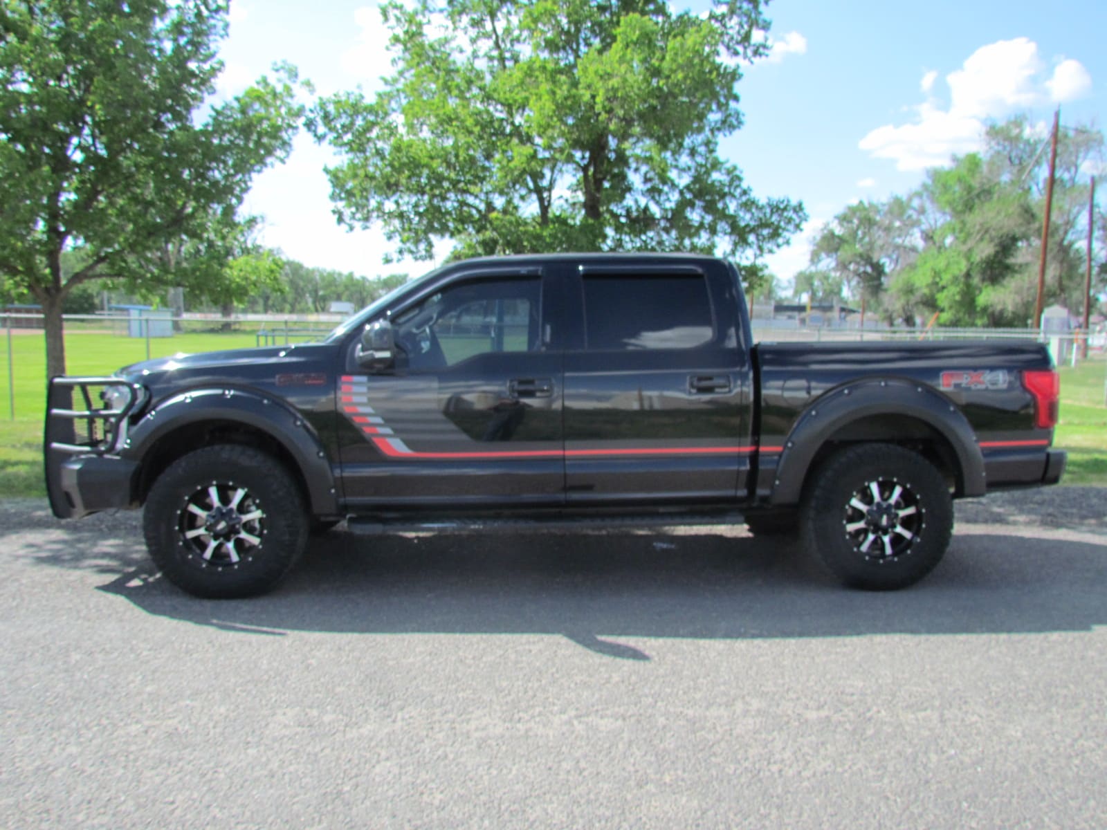 Used 2018 Ford F-150 Lariat with VIN 1FTEW1EG7JFE68368 for sale in Miles City, MT