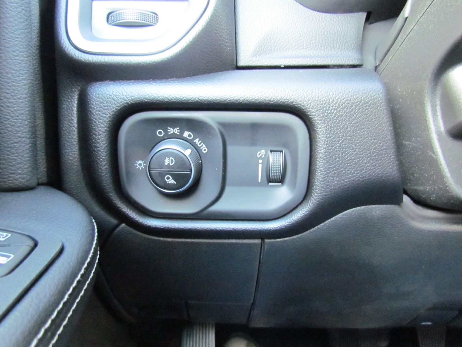 2026 RAM 3500 Big Horn - Photo 22