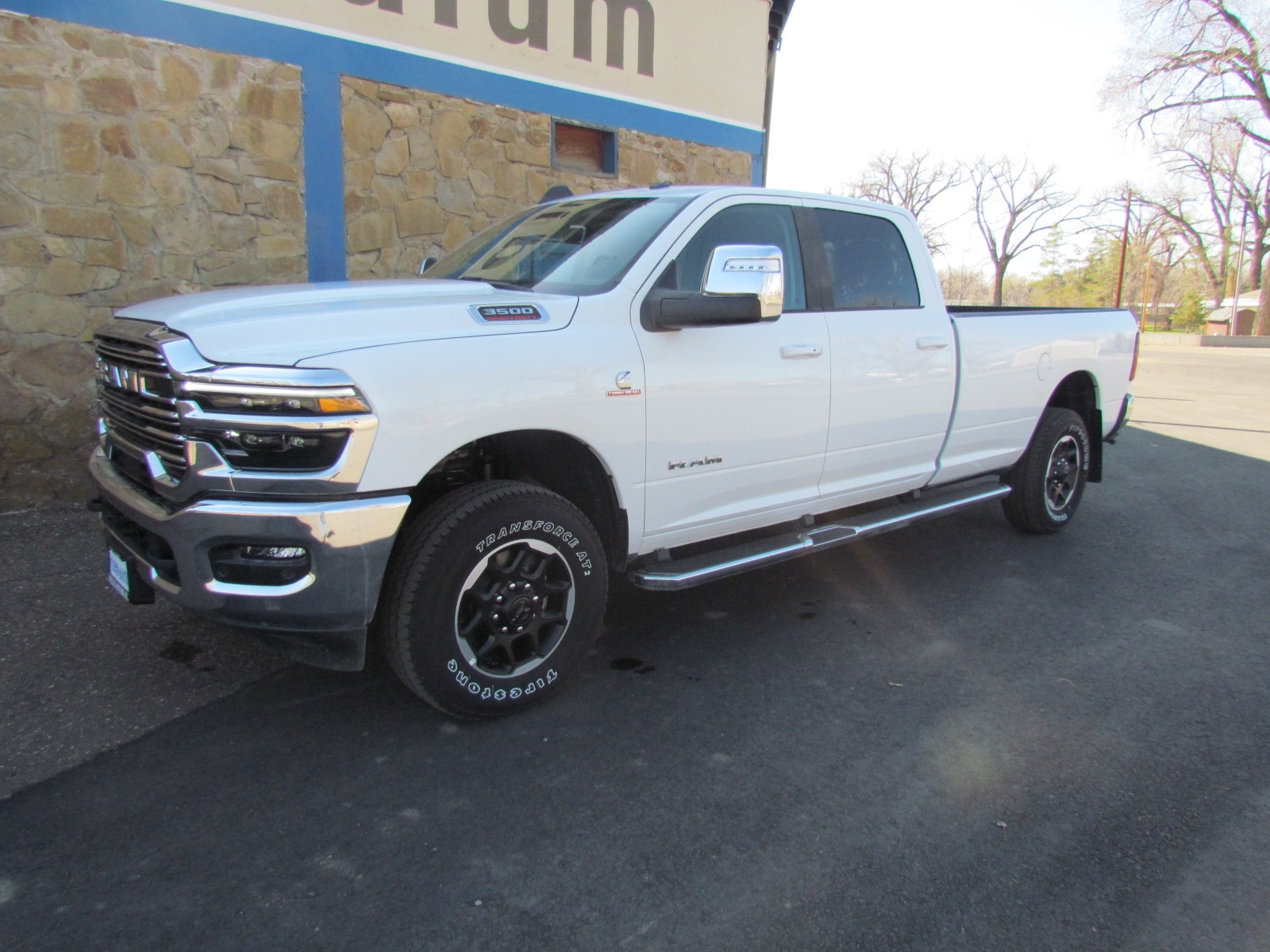 2025 RAM Ram 3500 Pickup Laramie's photo