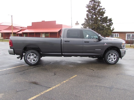 2026 Ram 3500 BIG HORN CREW CAB 4X4 8' BOX Pickup