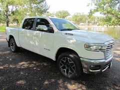 2026 Ram 1500 LARAMIE CREW CAB 4X4 5'7 BOX Pickup