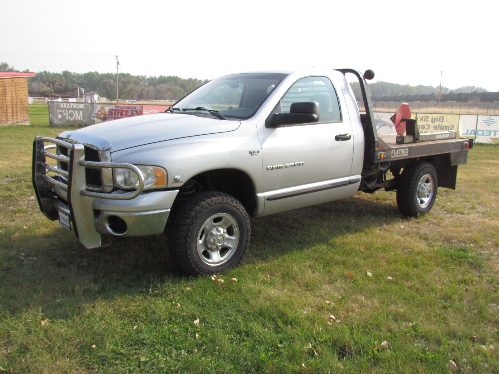 2004 Dodge Ram SLT Laramie photo 2