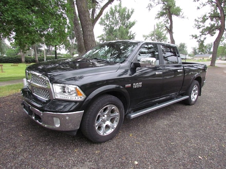 2017 Ram 1500 Laramie Truck Crew Cab