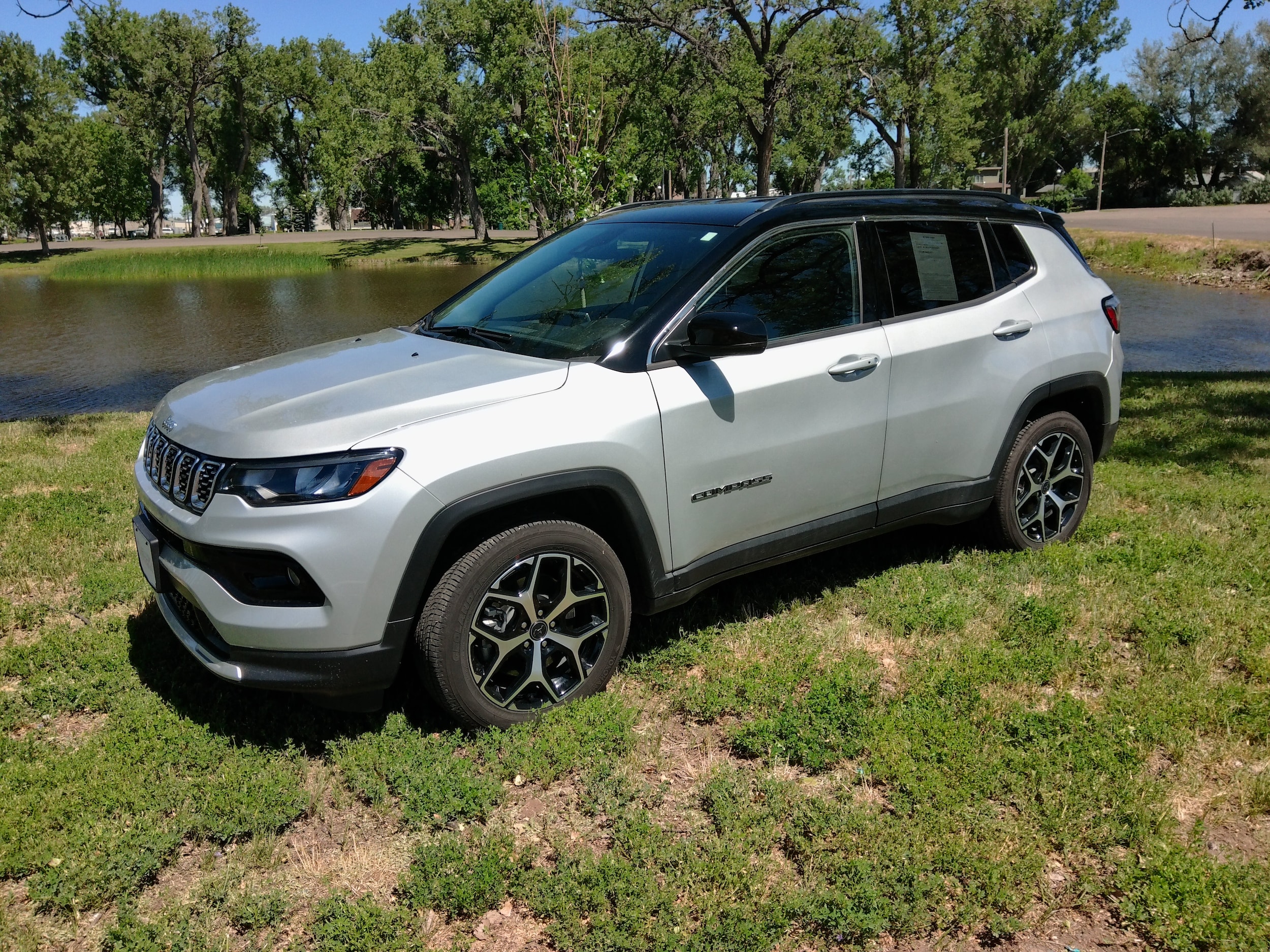 2025 Jeep Compass Limited 4X4's photo