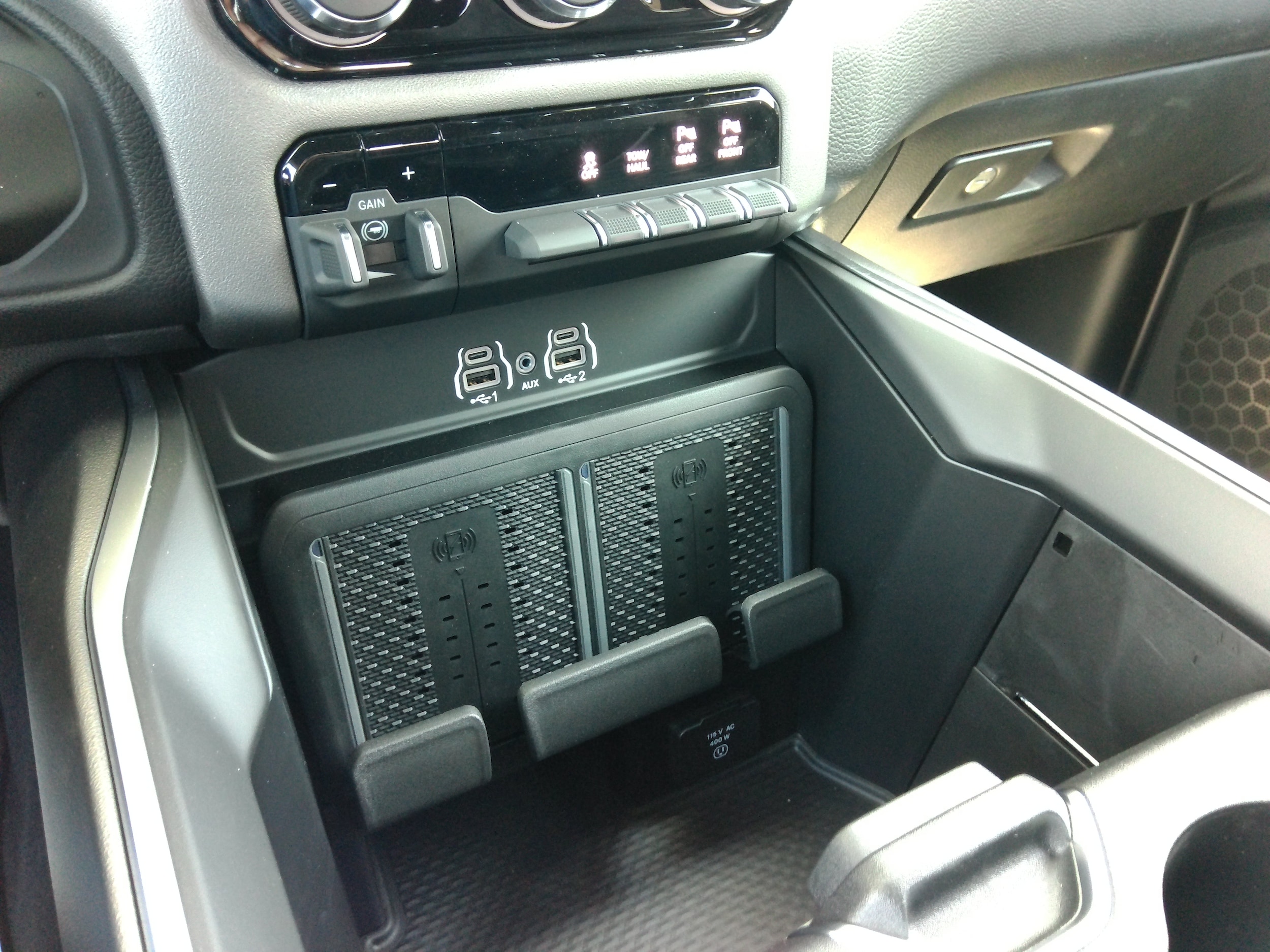 2026 RAM 3500 Big Horn - Photo 13