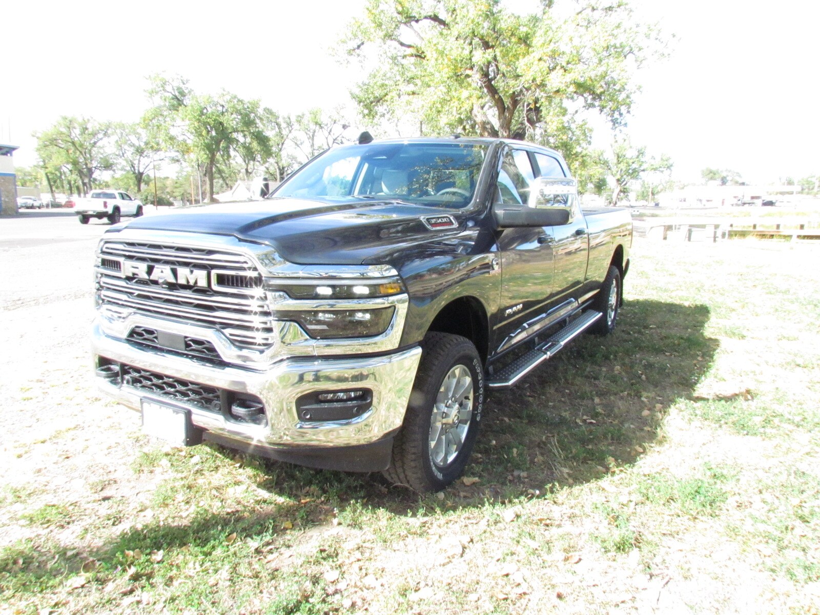 2026 Ram 3500 Laramie photo 2