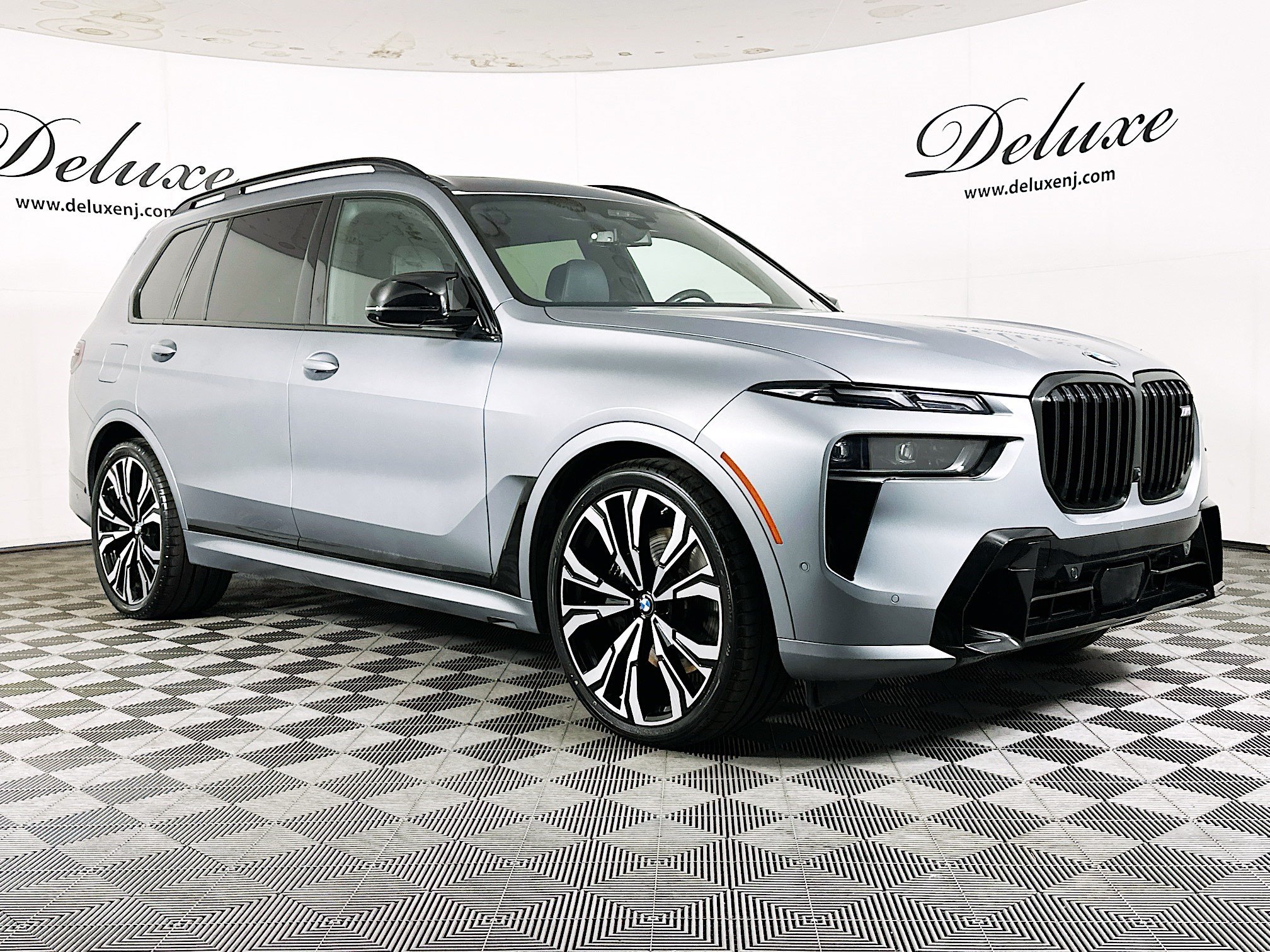 2023 BMW X7