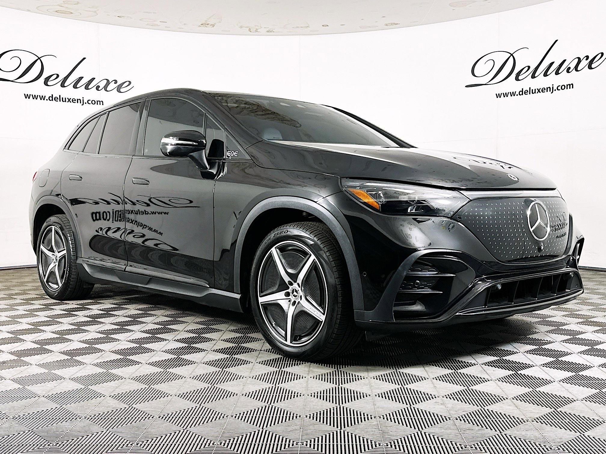 2023 Mercedes-Benz EQE SUV EQE 500 4MATIC's photo