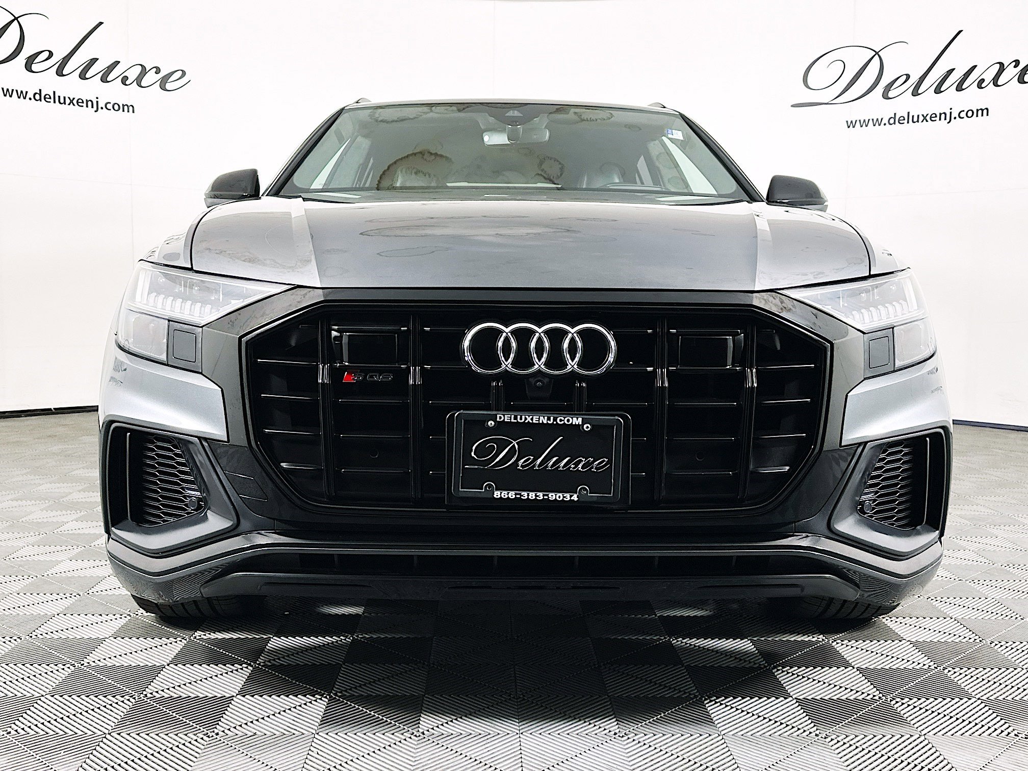 2021 Audi SQ8 Prestige photo 2