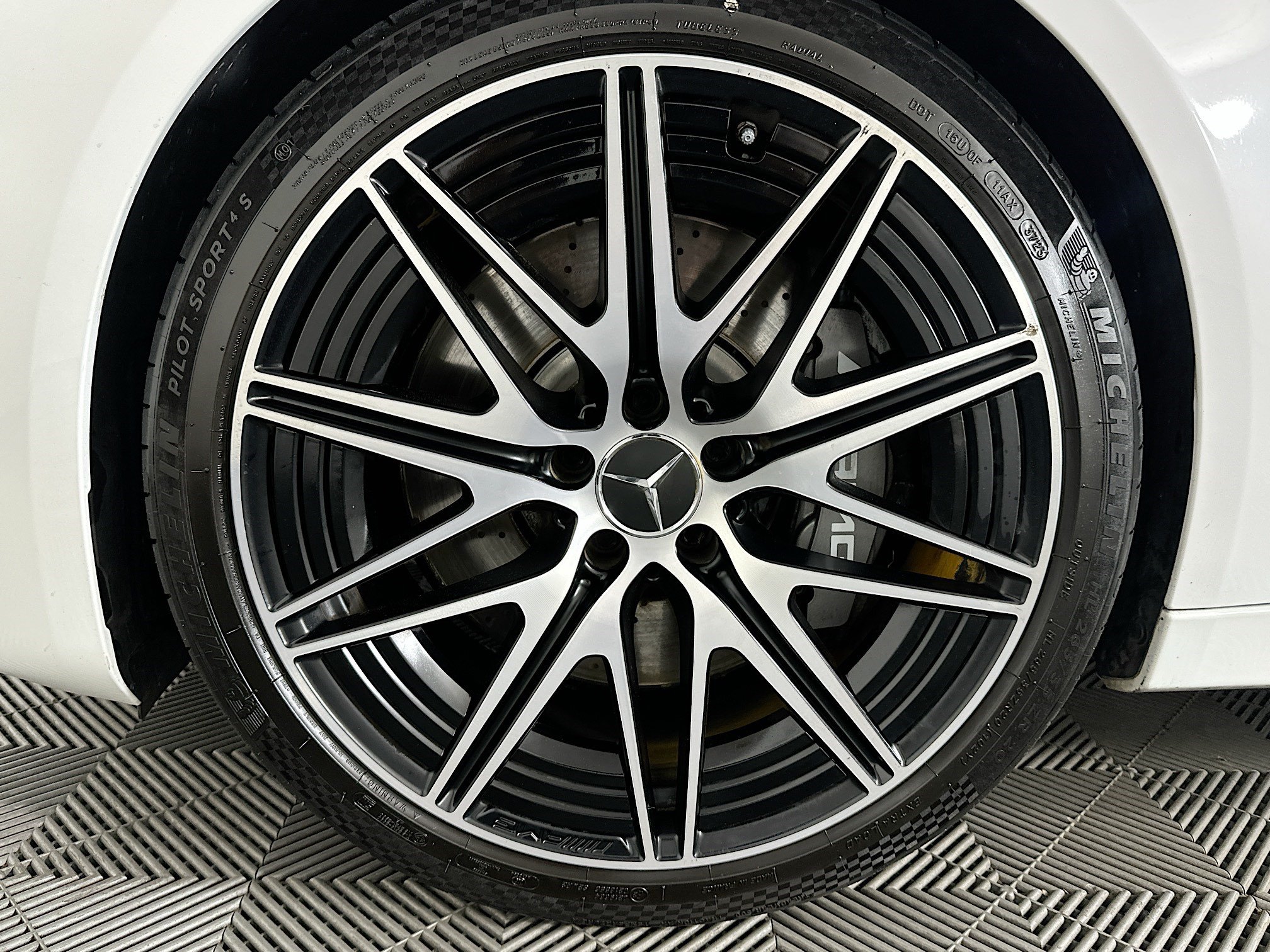 2024 Mercedes-Benz C-Class Sedan 33