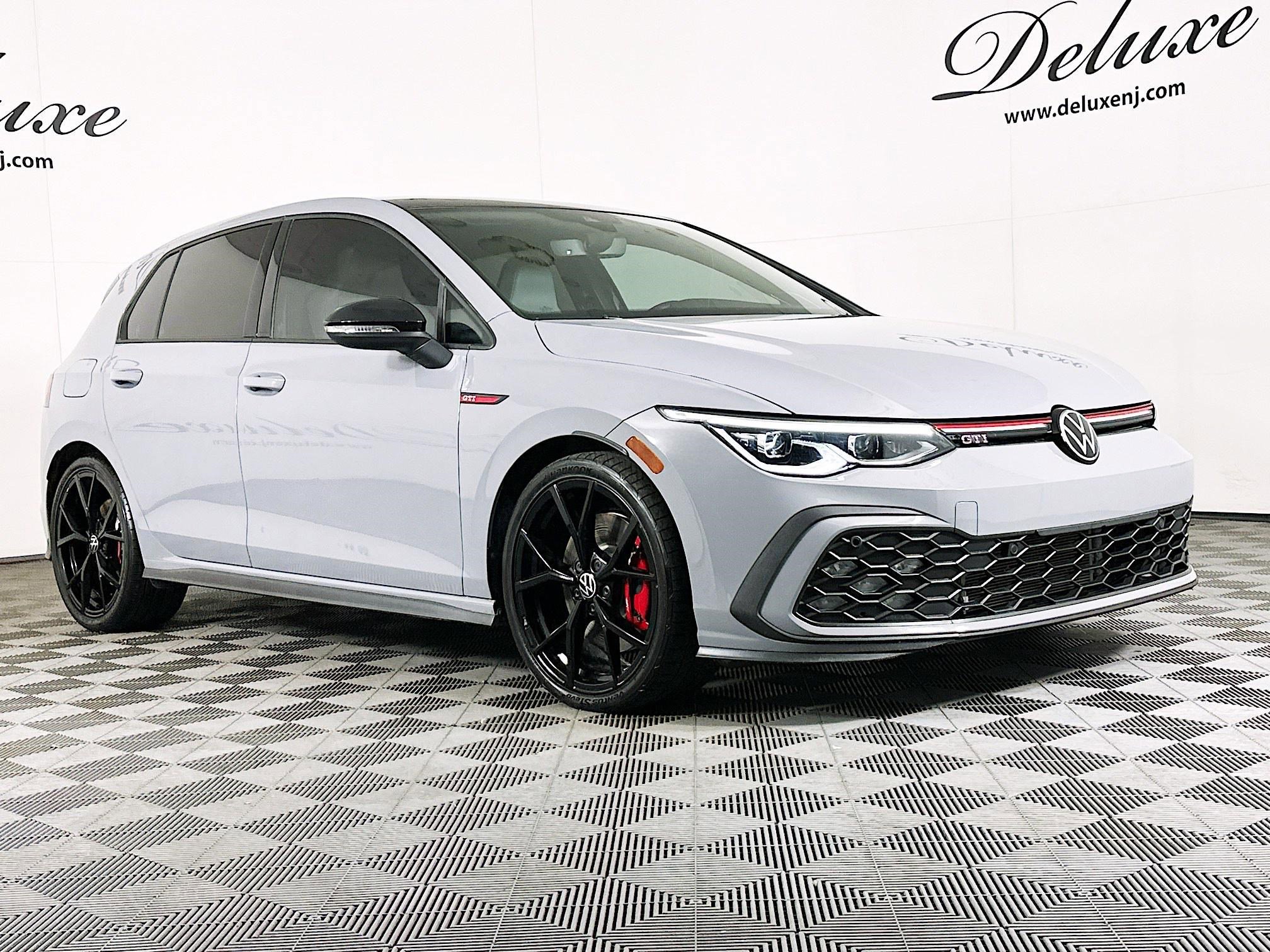 2024 Volkswagen Golf GTI SE