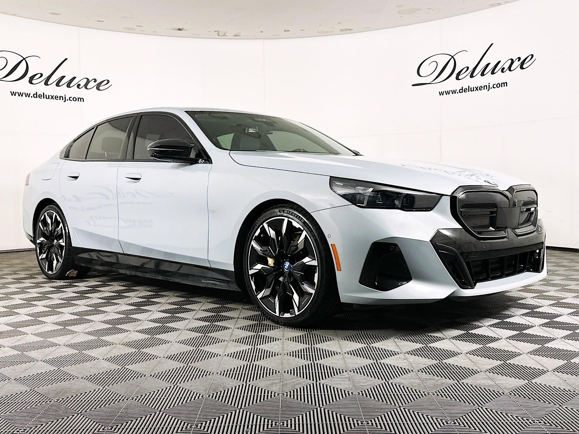 2024 BMW i5 M60's photo