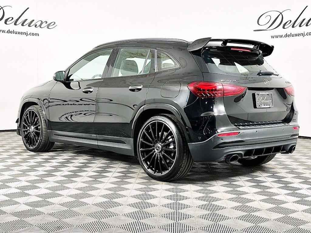 Used 2024 Mercedes-Benz GLA-Class GLA 35 AMG Aerodynamics Night 4MATIC SUV,