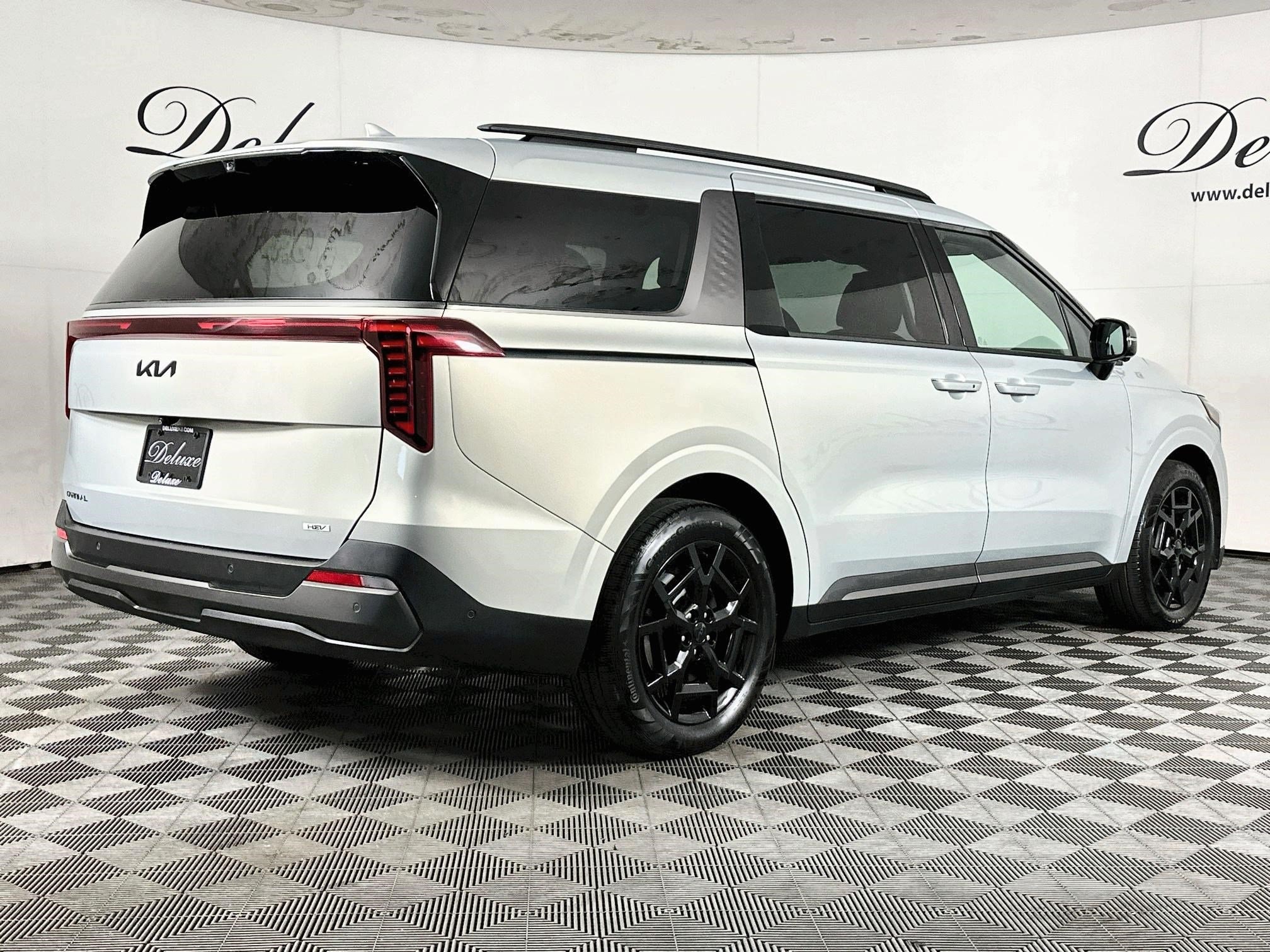 2025 Kia Carnival 5