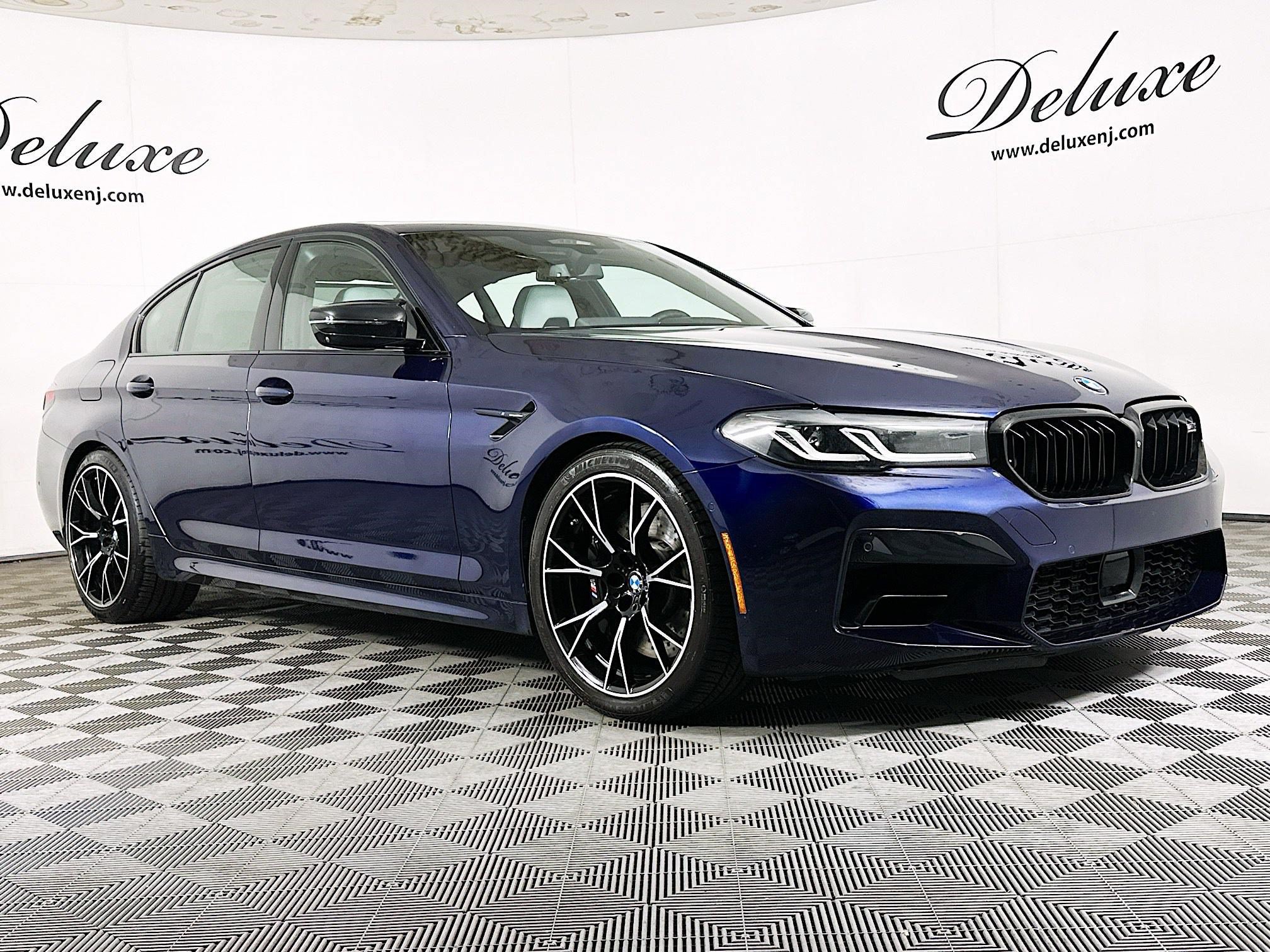 2023 BMW M5 -'s photo
