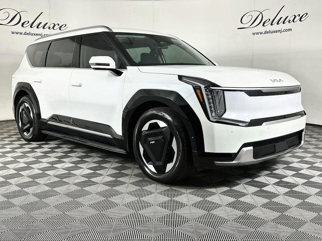 Used 2024 Kia EV9 Land Long Range AWD 3-ROW SEAT SUV,