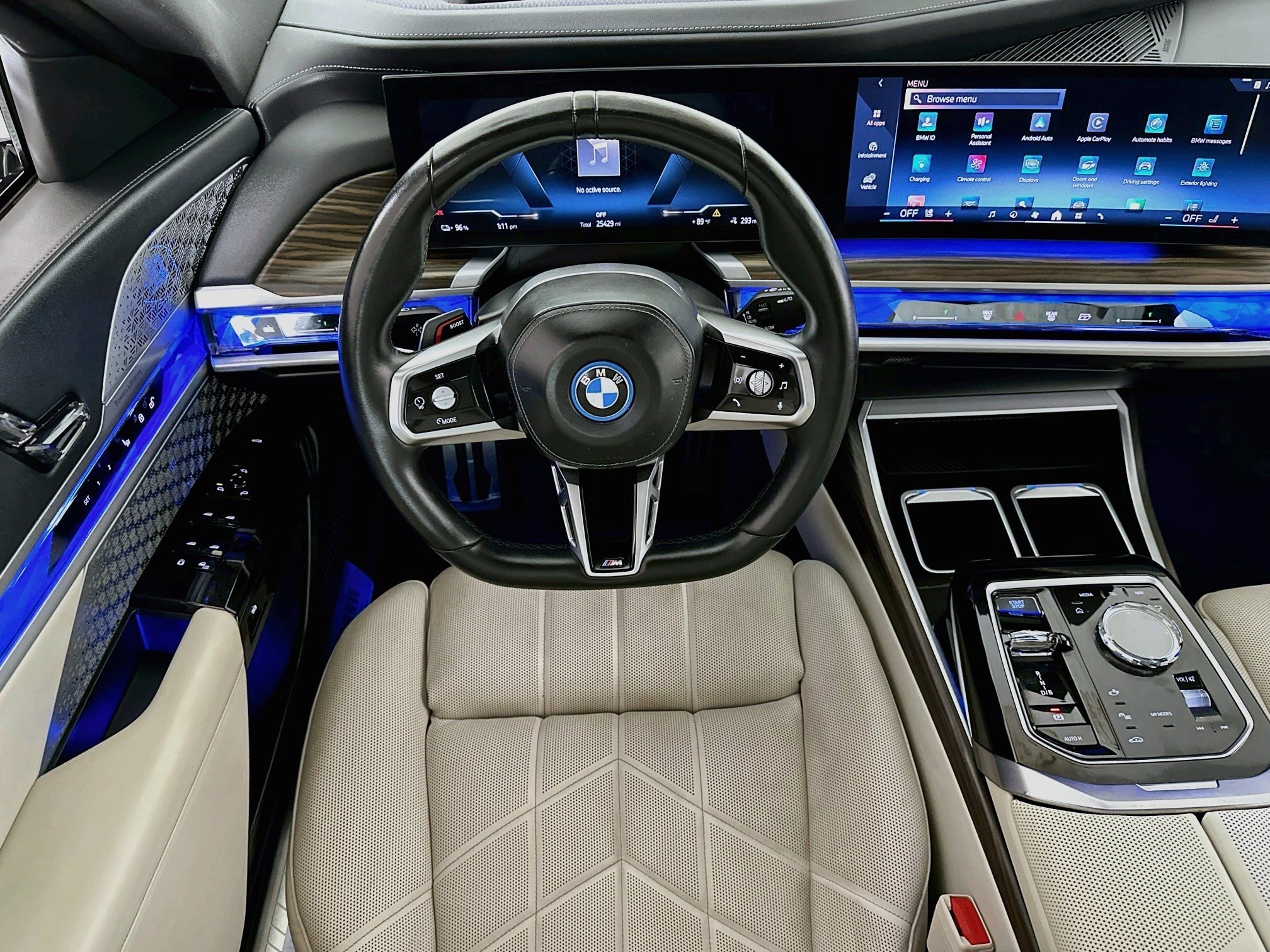 2023 BMW i7 20