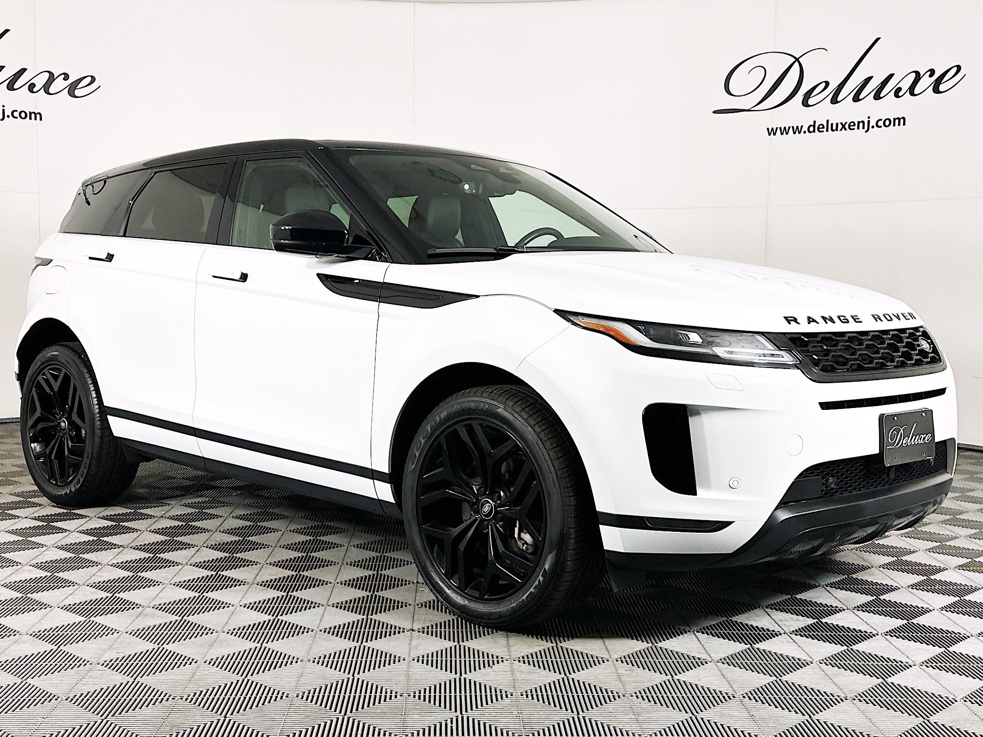 2023 Land Rover Range Rover Evoque SE