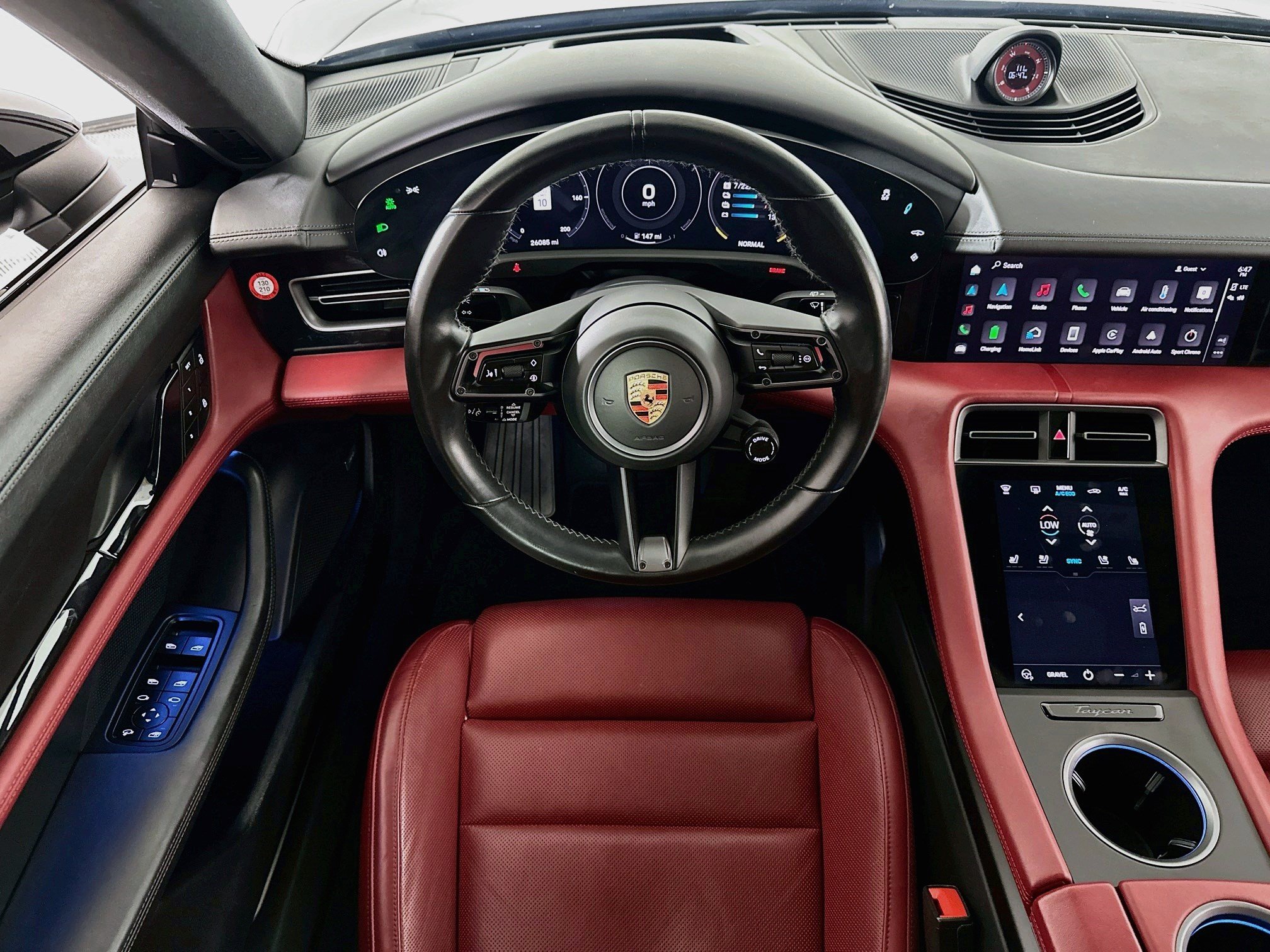 2023 Porsche Taycan 19