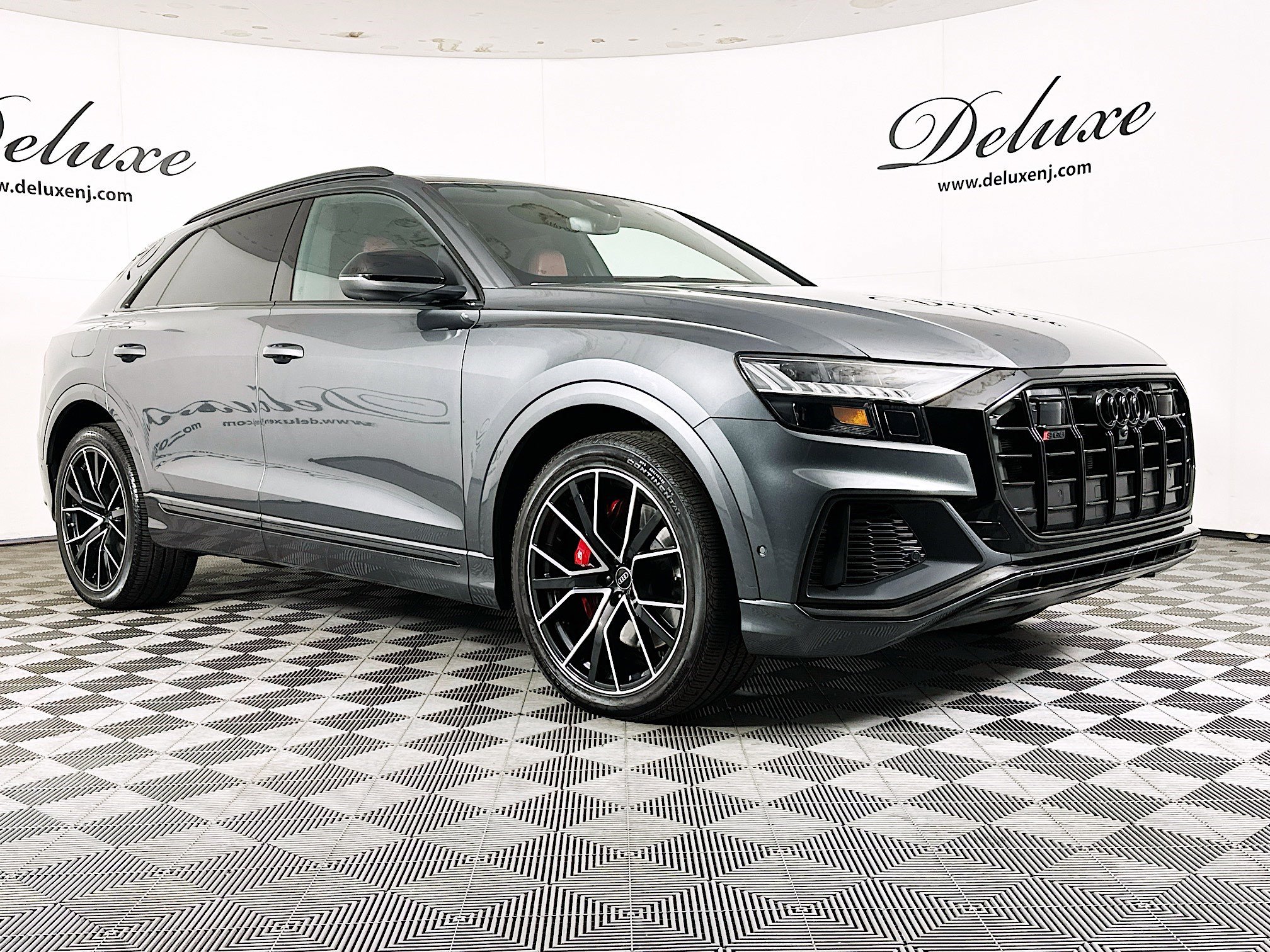 2023 Audi SQ8 Premium Plus's photo