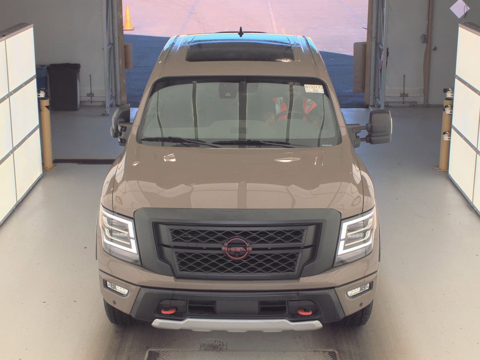 2024 Nissan Titan PRO-4X photo 2