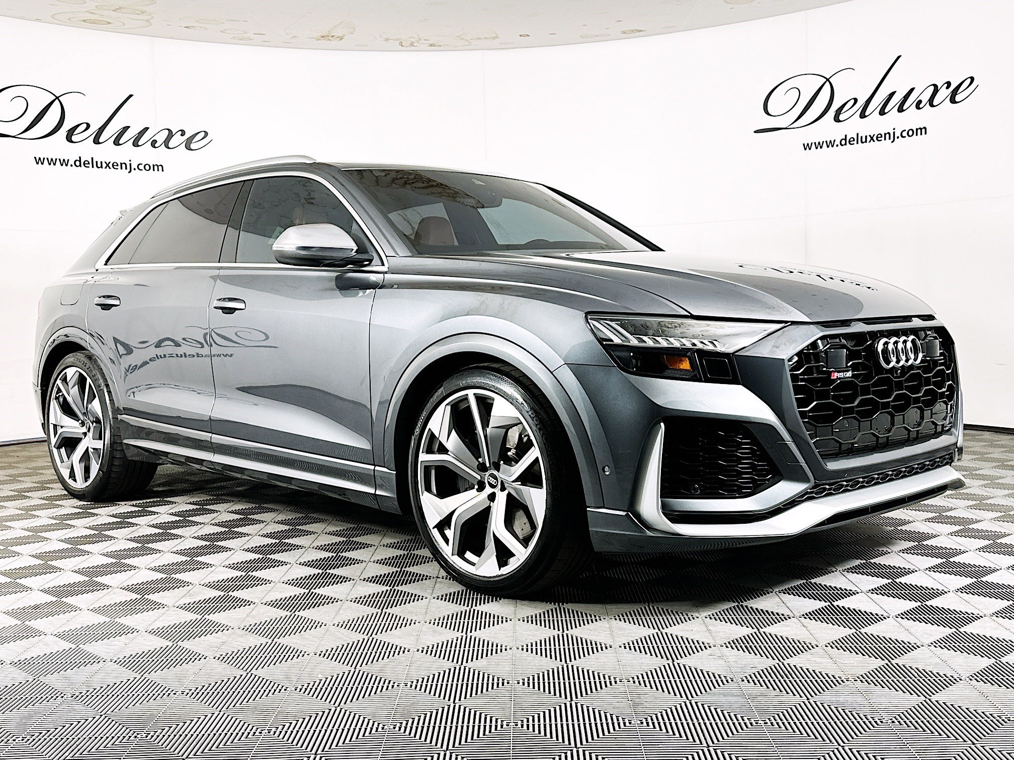 2023 Audi RS Q8 -'s photo