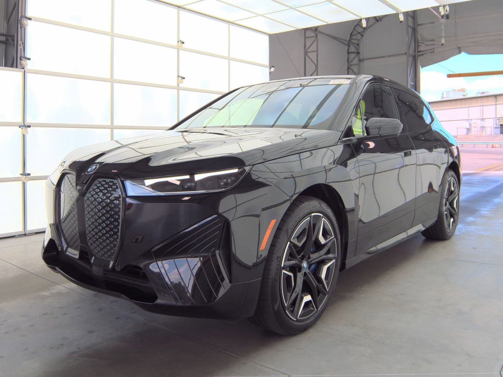 2024 Bmw iX photo 2