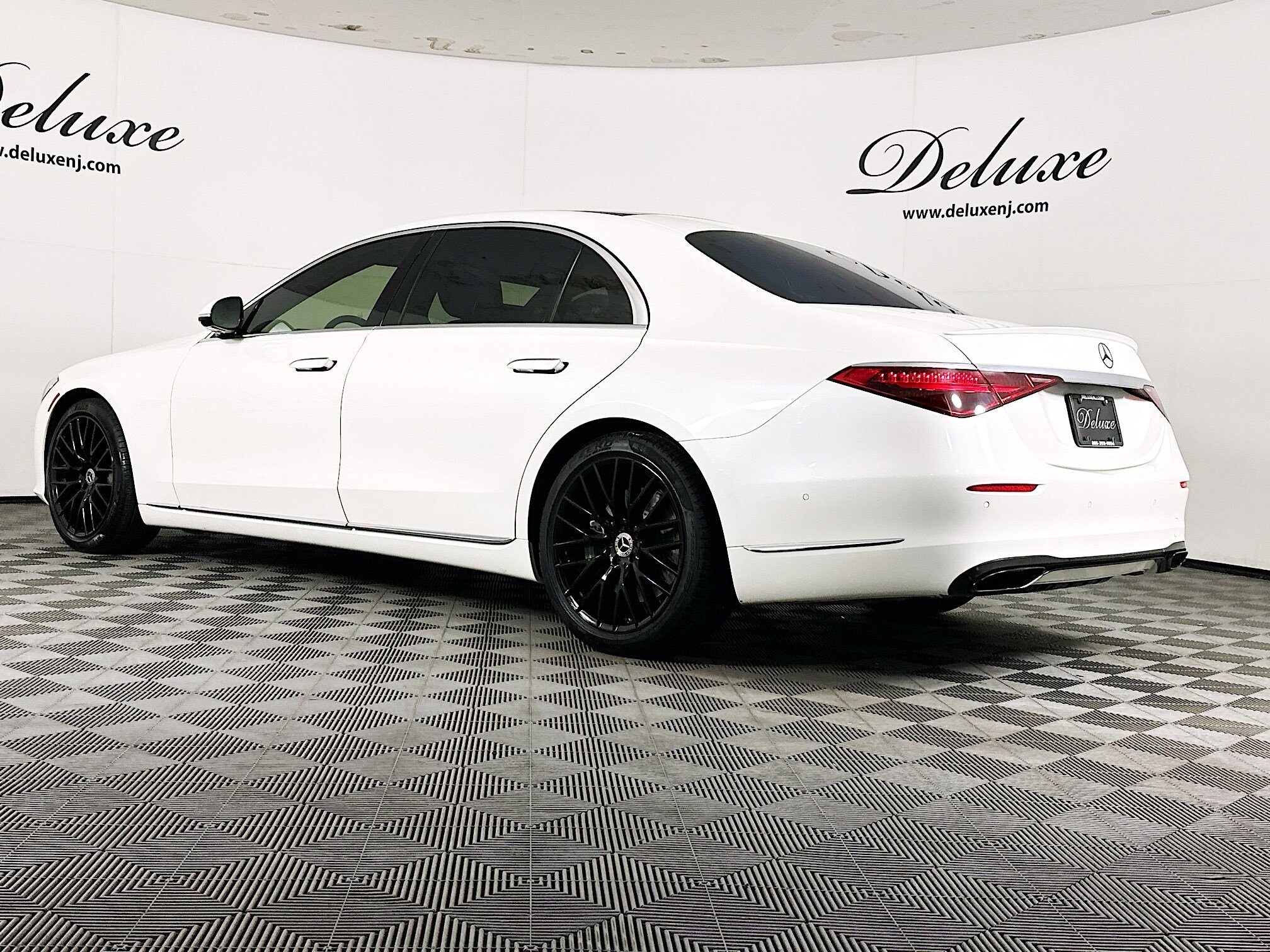 2021 Mercedes Benz S photo 4