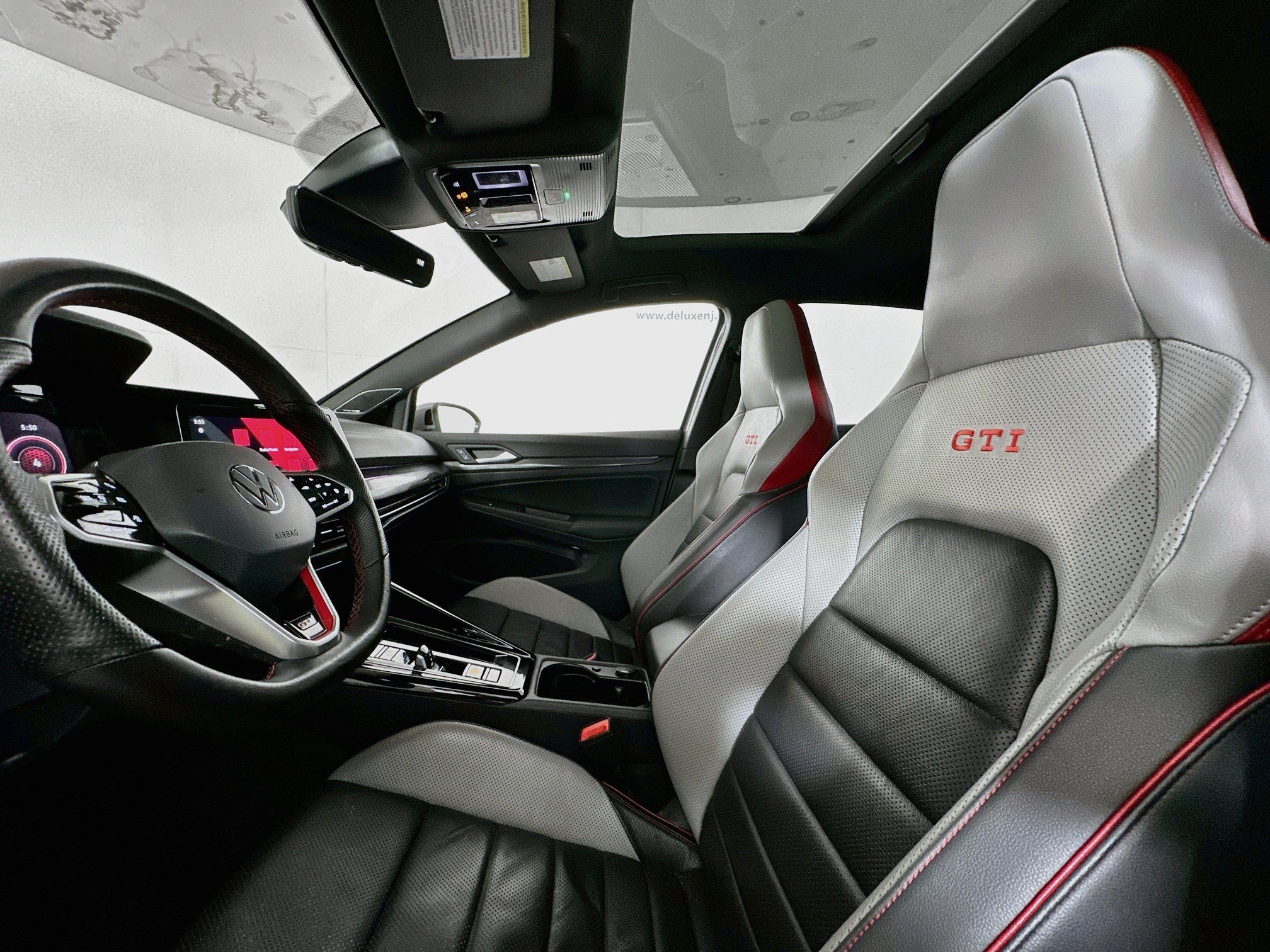 2023 Volkswagen Golf GTI 18
