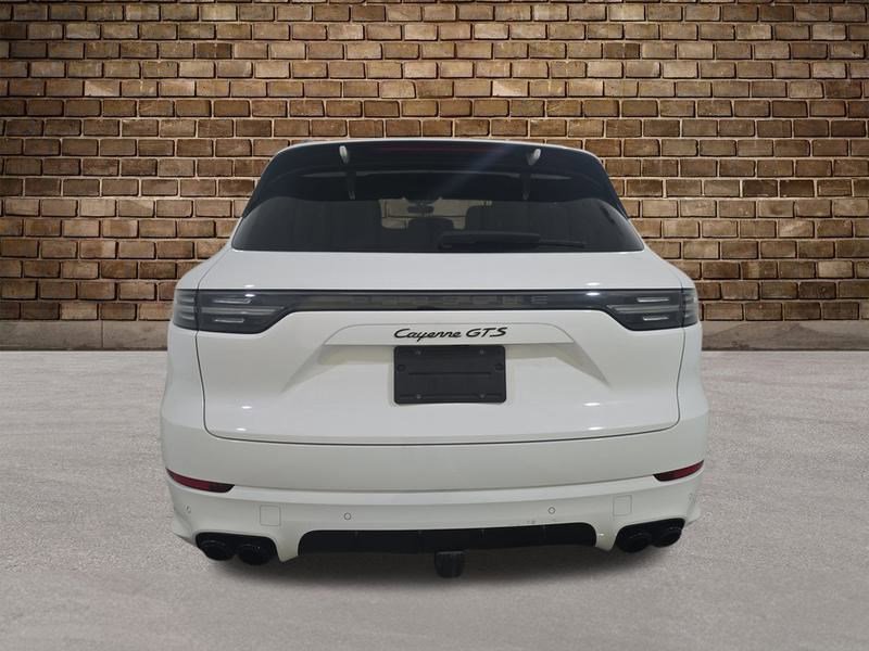 2022 Porsche Cayenne GTS photo 4
