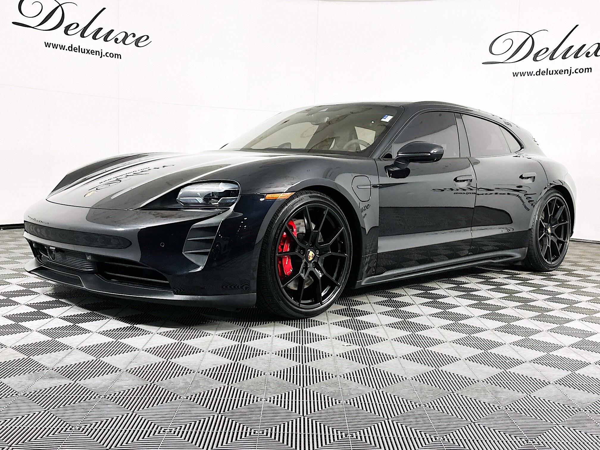 2024 Porsche Taycan GTS Sport Turismo photo 3