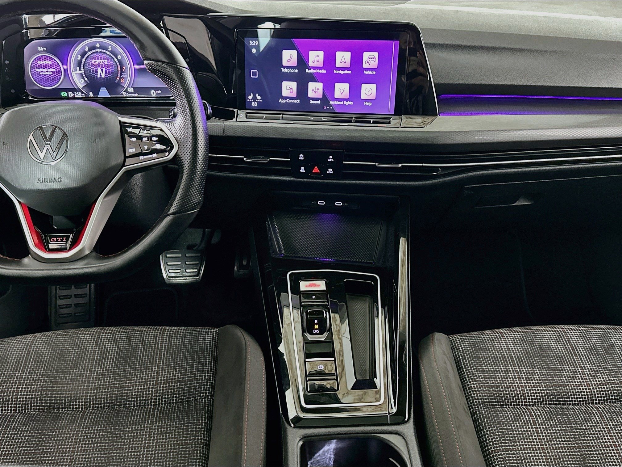 2023 Volkswagen Golf GTI 10
