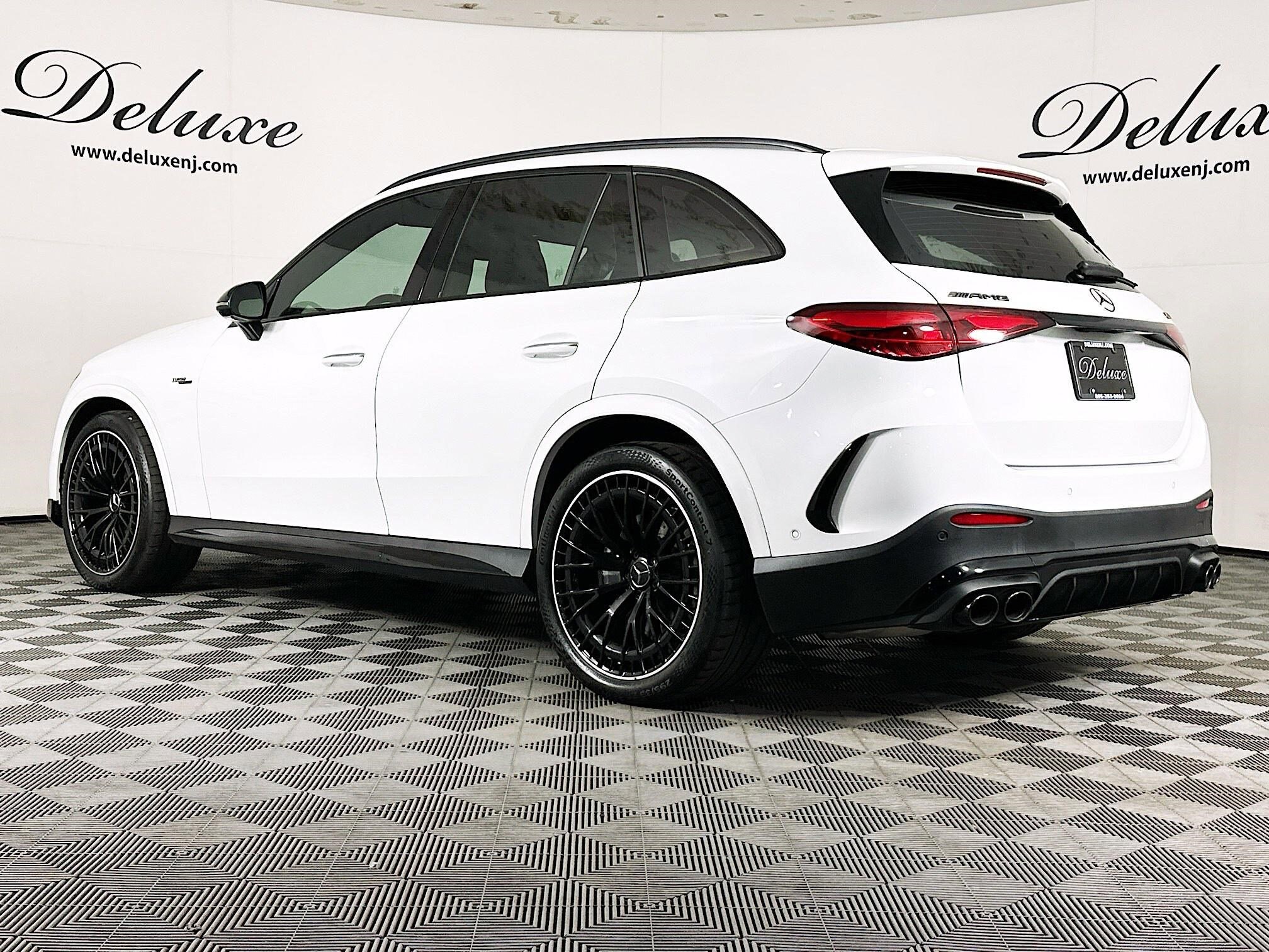 2024 Mercedes Benz GLC 43 AMG 4MATIC photo 3