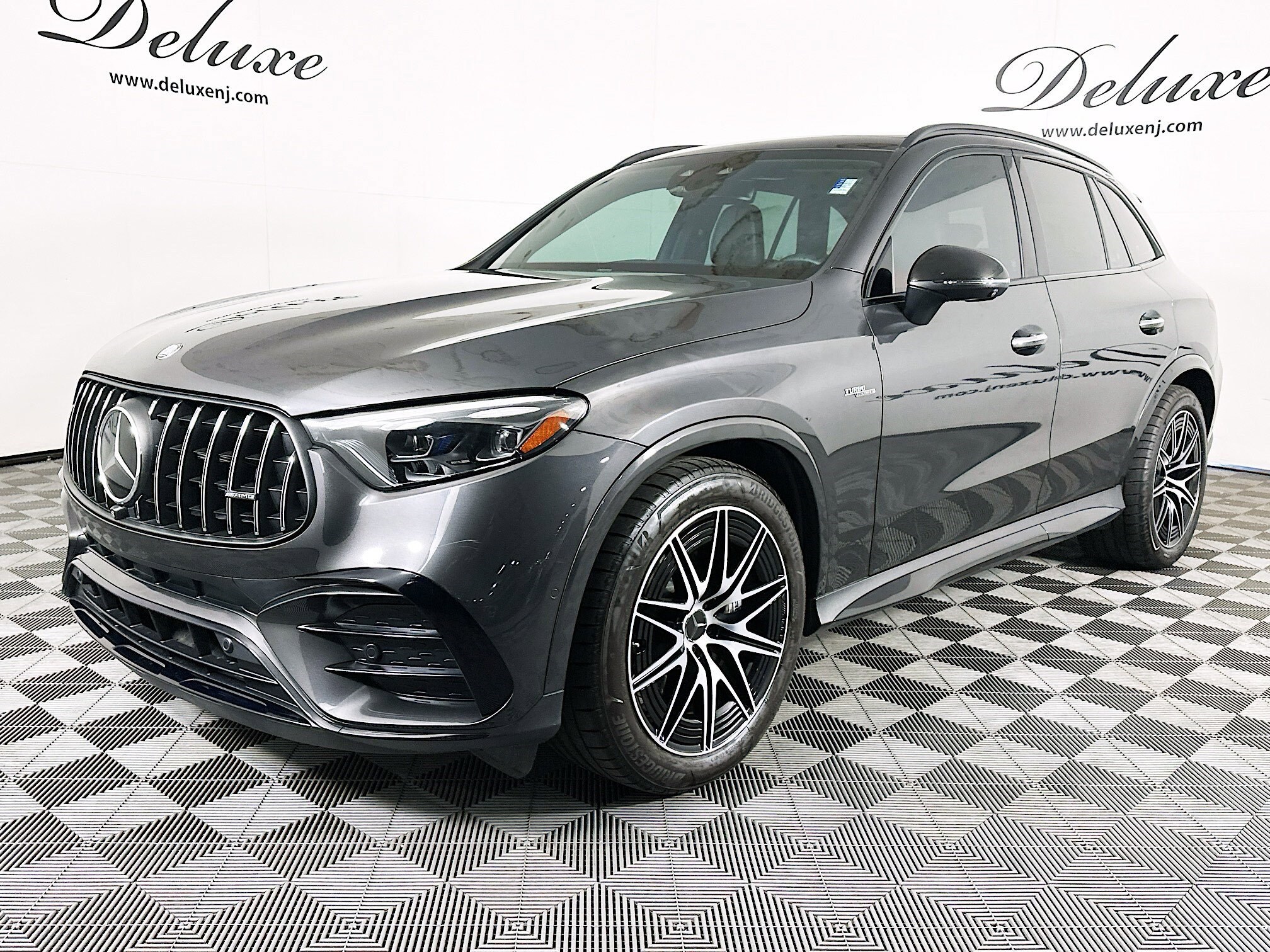 2024 Mercedes Benz GLC 43 AMG 4MATIC photo 3